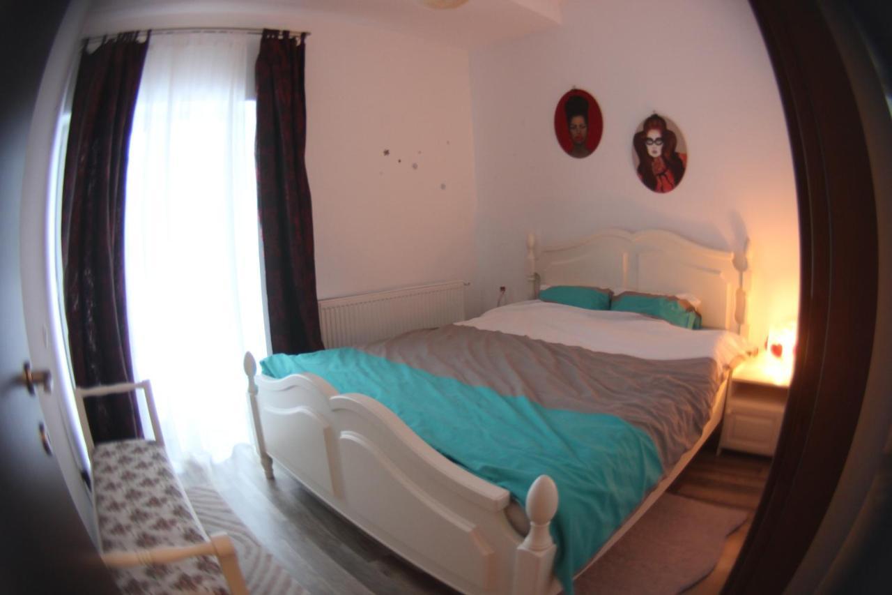 Happy Holiday Apartments Predeal Exteriör bild